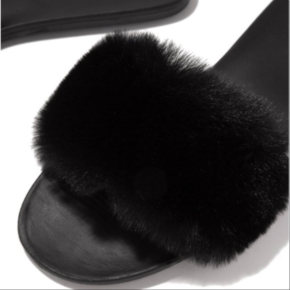 Queen Slippers Black - Picture 2 of 5